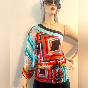 BeBe one shoulder top